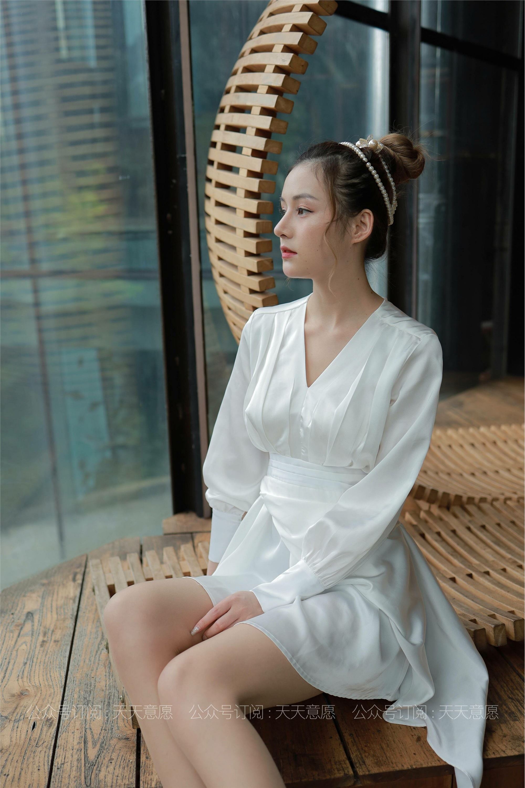 IESS异思趣向  模特：九妹《法式连衣裙》